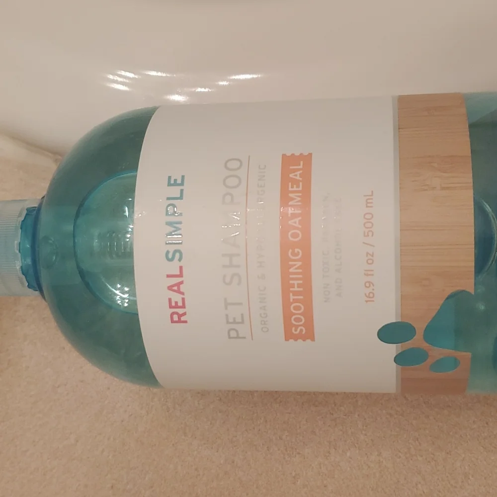 HOST PICK REAL SIMPLE PET SHAMPOO SOOTHING OATMEAL 16.9FL.OZ